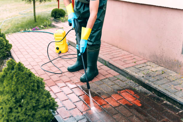 Best Garage Pressure Washing  in Briarcliff Manor, NY